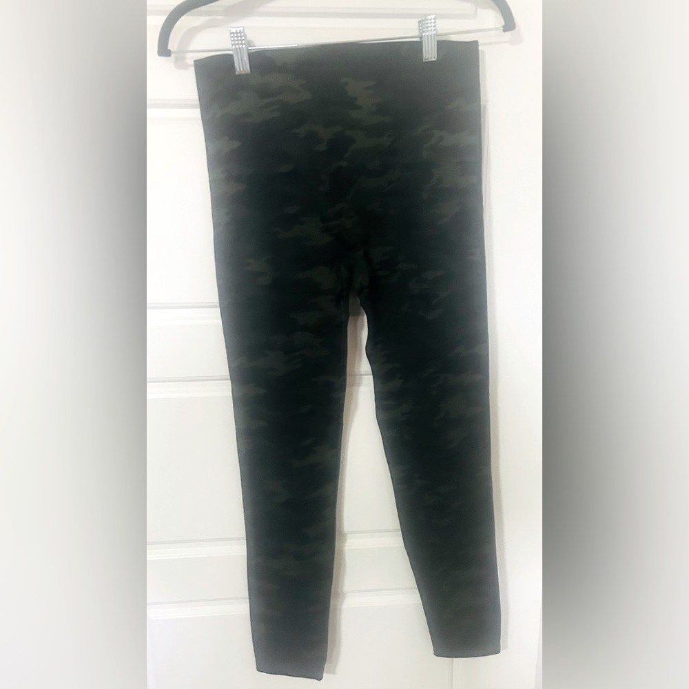 NWOT spanks in camo print size large